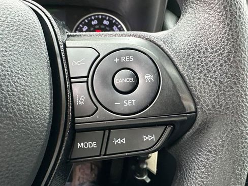 Certified 2021 Toyota RAV4 LE w/ Carpet Mat Package (TMS) image 34