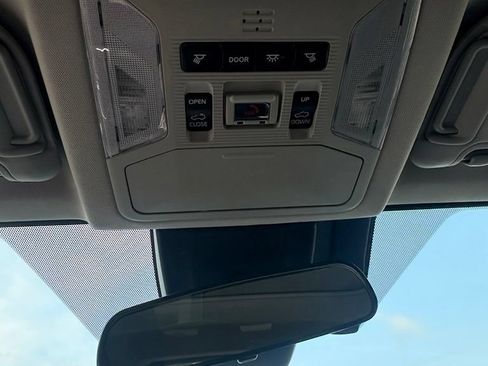 Used 2020 Toyota RAV4 XLE w/ Convenience Package AWD/4WD image 26