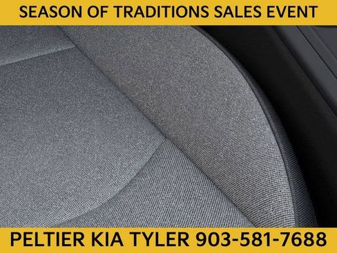 New 2025 Kia K4 LXS image 24