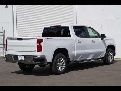 New 2026 Chevrolet Silverado 1500 LT w/ LPO, Liner Protection Package AWD/4WD image 21