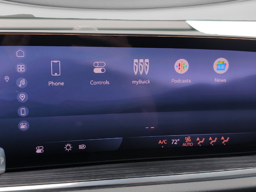 Used 2024 Buick Envision Preferred AWD/4WD image 20