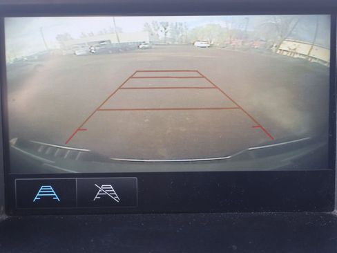 Used 2018 Chevrolet Colorado W/T image 10