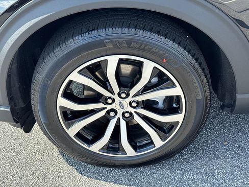 New 2026 Ford Explorer ST-Line image 34