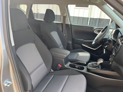 Used 2025 Kia Soul LX w/ LX Technology Package image 34