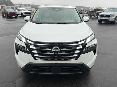 Used 2024 Nissan Rogue SV w/ SV Premium Package