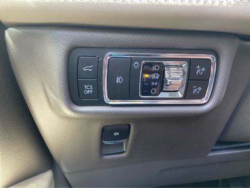 Used 2023 Lincoln Nautilus Reserve w/ Equipment Group 202A AWD/4WD image 35