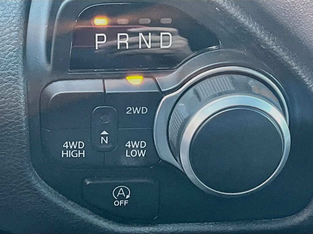 Used 2023 RAM 1500 Big Horn AWD/4WD image 16