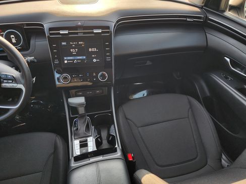 Used 2024 Hyundai Tucson SE FWD image 15