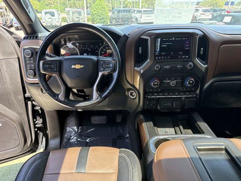 Used 2021 Chevrolet Silverado 3500 High Country AWD/4WD image 16