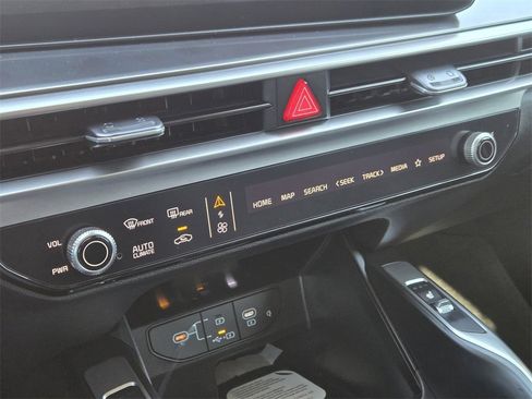 New 2026 Kia Sorento S w/ S Panoramic Sunroof Package image 30