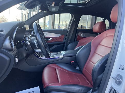 Used 2020 Mercedes-Benz GLC 300 4MATIC Coupe image 11