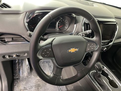 Used 2023 Chevrolet Traverse LT image 30