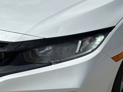 Used 2019 Honda Civic LX image 4