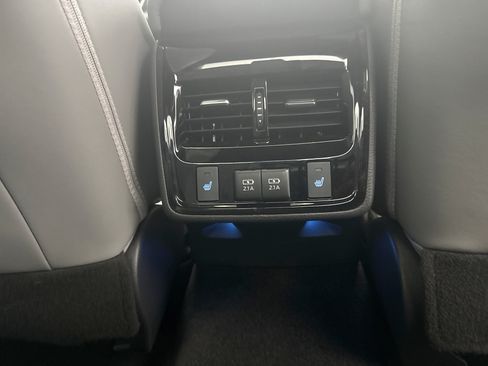 Used 2019 Toyota Avalon Limited w/ Advanced Safety Package FWD image 21