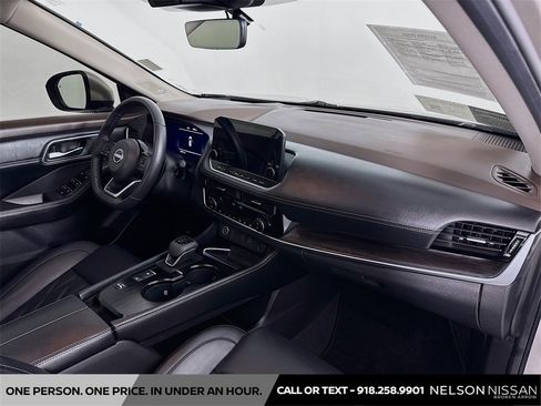 Certified 2023 Nissan Rogue Platinum w/ Platinum Premium Package image 31