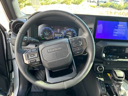 Used 2027 Toyota Land Cruiser AWD/4WD image 20