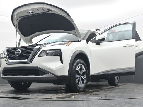 Certified 2023 Nissan Rogue SV image 39