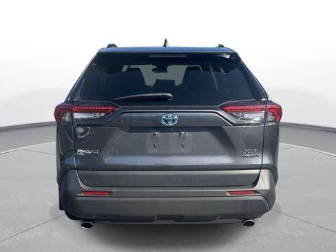Used 2023 Toyota RAV4 XLE AWD/4WD image 7