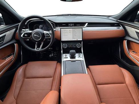 Used 2022 Jaguar XF R-Dynamic SE AWD/4WD image 12