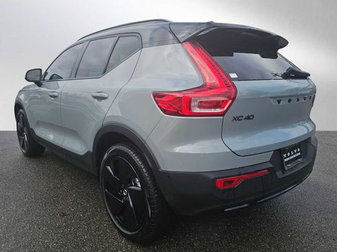 Certified 2026 Volvo XC40 B5 Ultra w/ Climate Package image 5