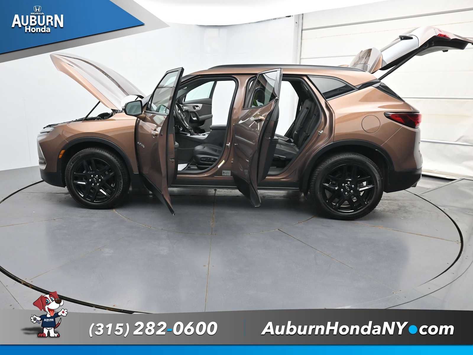 Used 2024 Chevrolet Blazer LT AWD/4WD image 44