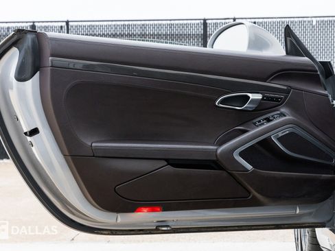 Used 2015 Porsche 911 Turbo S image 21