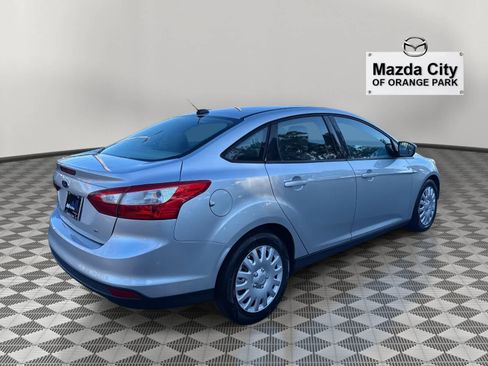 Used 2012 Ford Focus SE image 5