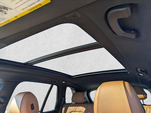 Used 2019 BMW X5 xDrive40i w/ Convenience Package image 17