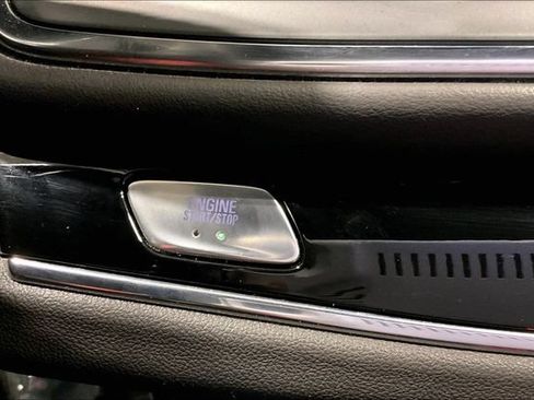 Used 2023 Buick Enclave Avenir w/ Avenir Technology Package AWD/4WD image 34