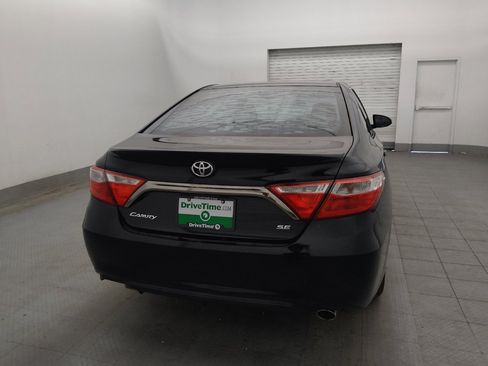 Used 2016 Toyota Camry SE FWD image 7
