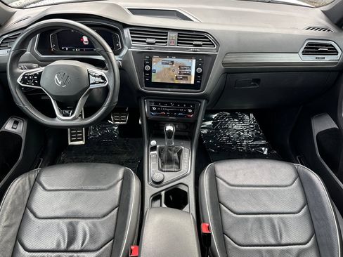 Used 2022 Volkswagen Tiguan SEL R-Line image 10