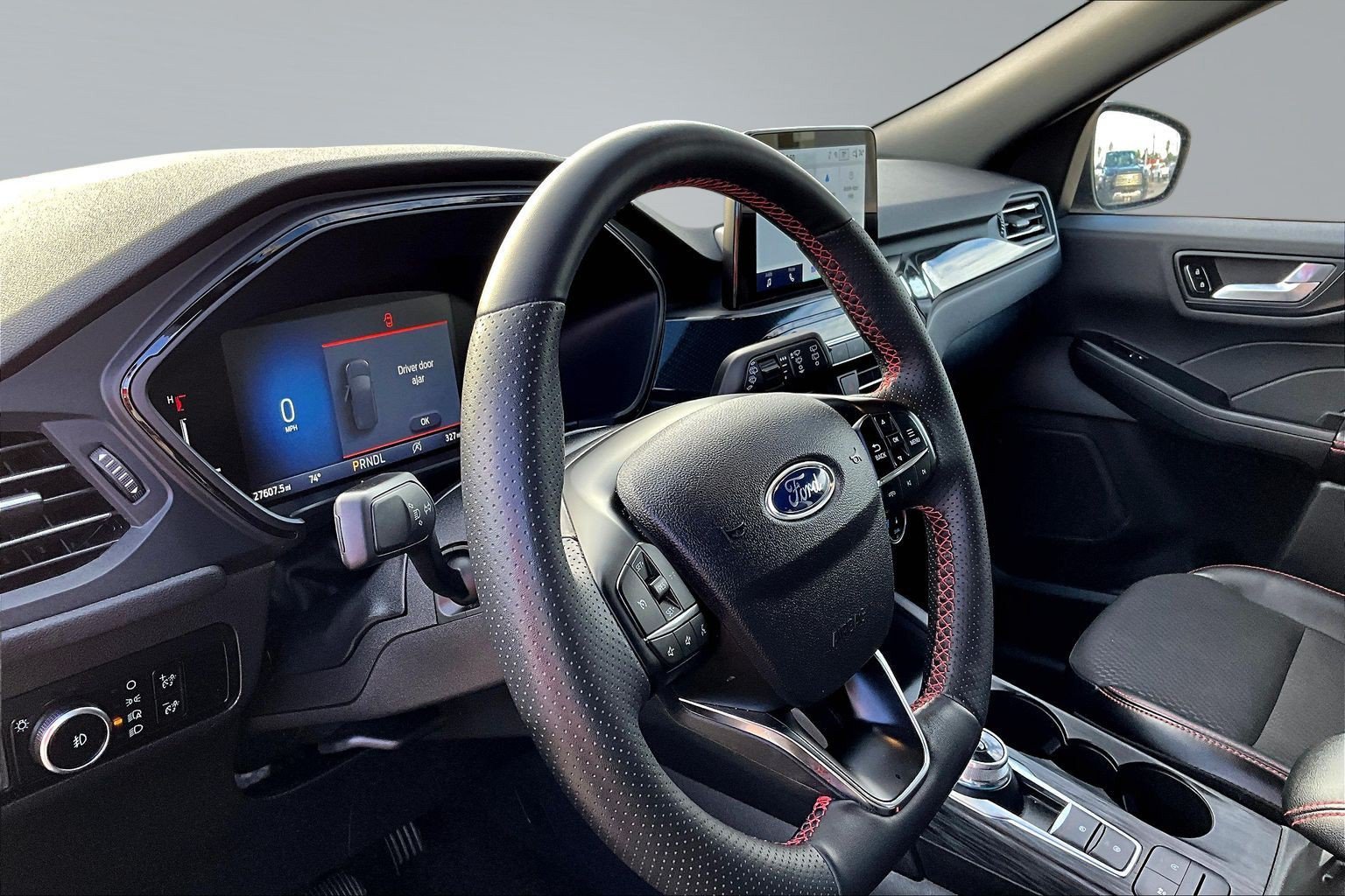 Used 2025 Ford Escape ST-Line Select AWD/4WD image 18