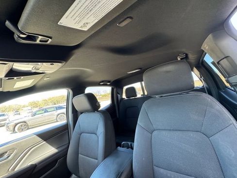 Used 2023 Chevrolet Colorado LT w/ LT Convenience Package II image 26