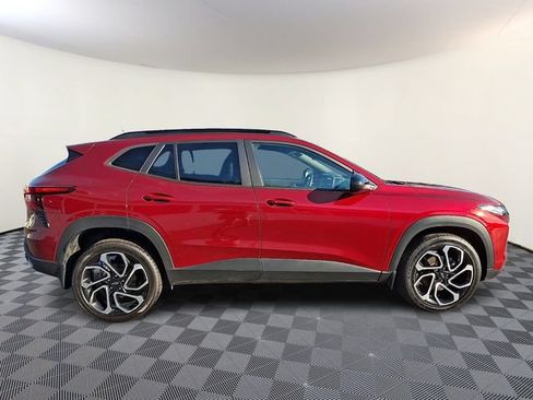 Certified 2024 Chevrolet Trax RS w/ Sunroof Package FWD image 7