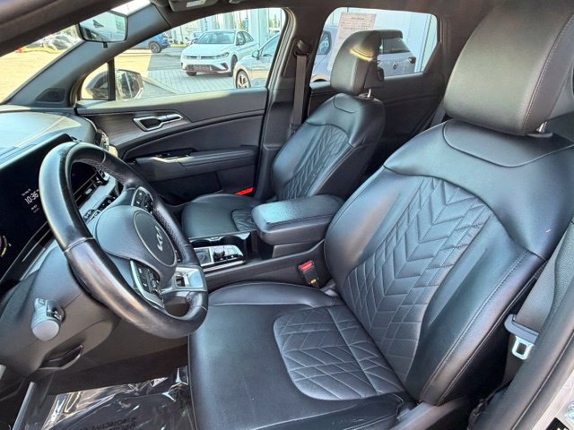 Used 2023 Kia Sportage X-Line w/ X-Line Premium Package AWD/4WD image 6