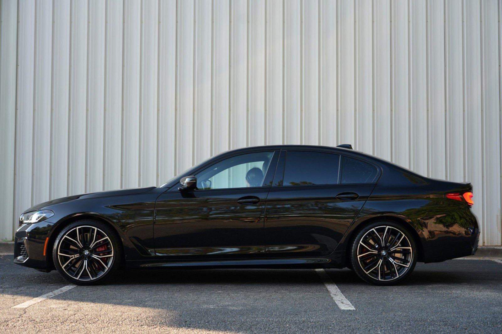 Used 2023 BMW 540i w/ M Sport Package RWD image 9