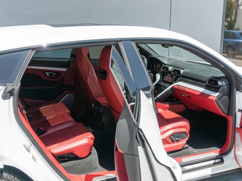 Used 2020 Lamborghini Urus AWD/4WD image 52