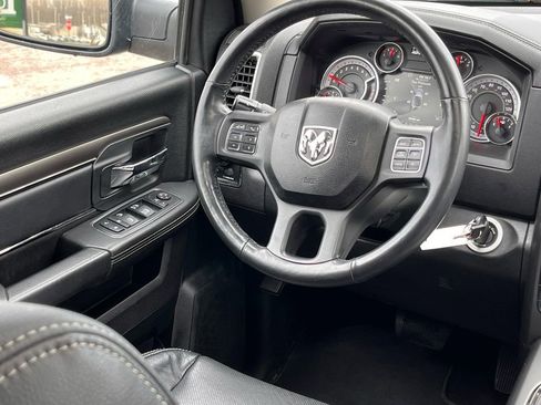 Used 2018 RAM 1500 Sport image 12
