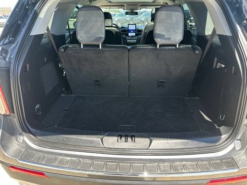 Used 2023 Ford Explorer Limited w/ Limited Technology Package AWD/4WD image 29