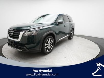 Used 2025 Nissan Pathfinder Platinum
