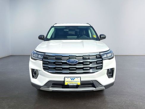 Used 2025 Ford Explorer Active w/ Active Comfort Package AWD/4WD image 8