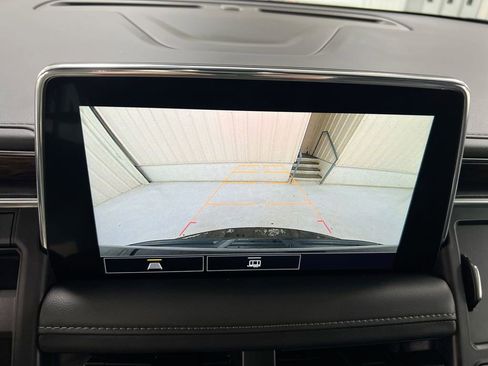 Used 2021 Chevrolet Tahoe Z71 image 15