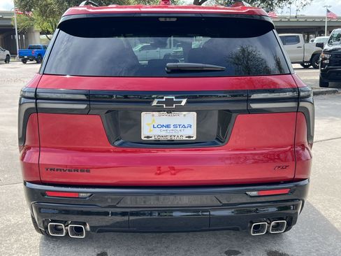 Used 2026 Chevrolet Traverse RS FWD image 10