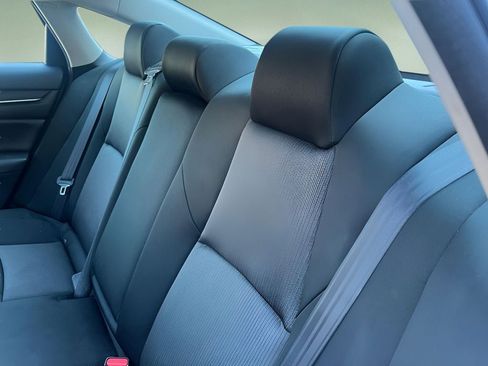 Used 2021 Honda Accord LX image 18