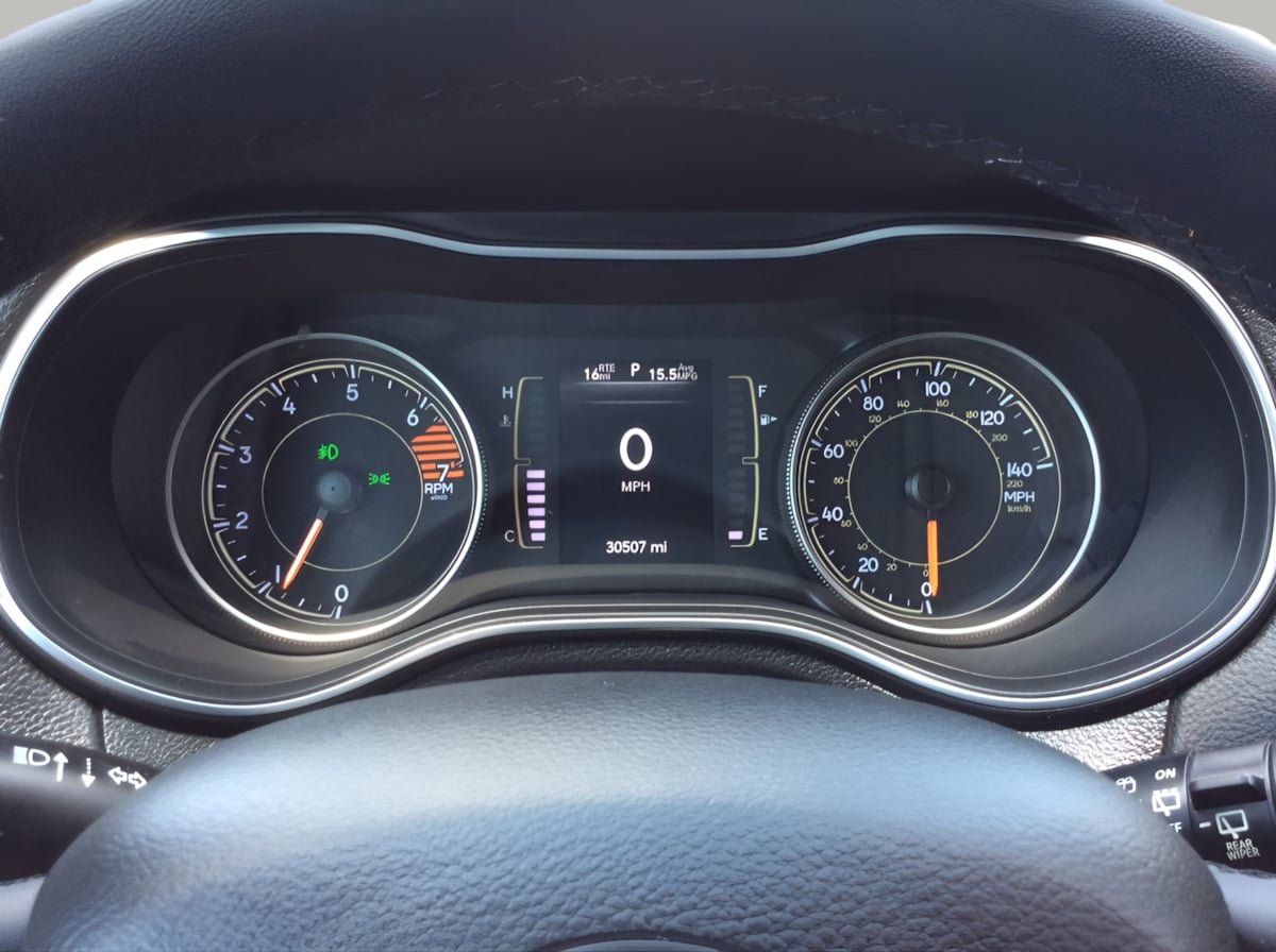 Used 2020 Jeep Cherokee Latitude Plus FWD image 24