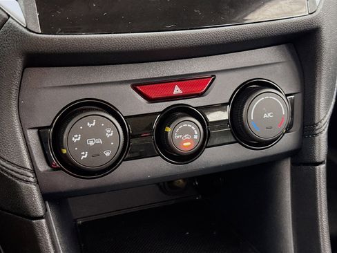 Used 2018 Subaru Impreza 2.0i Premium image 17