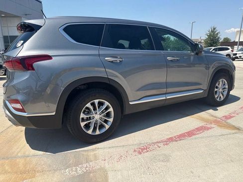 Used 2019 Hyundai Santa Fe SE FWD image 3