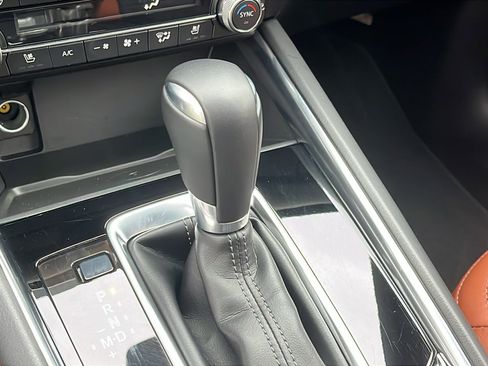 Used 2025 MAZDA CX-5 Carbon Edition image 17