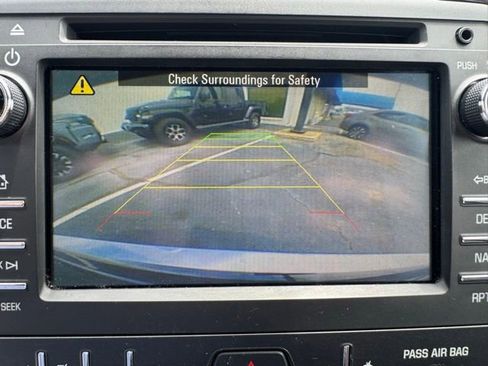 Used 2017 Buick Enclave Premium AWD/4WD image 9