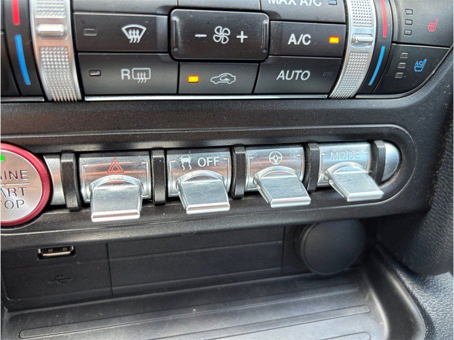 Used 2021 Ford Mustang Premium RWD image 28